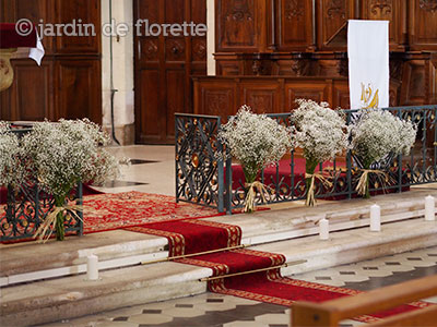 Décorations florales de l'église de Rians