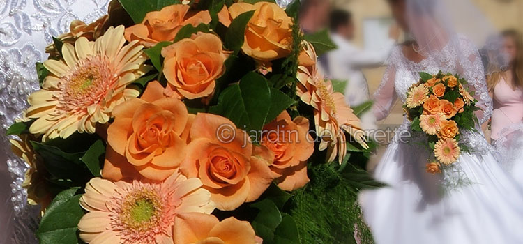 Bouquet de mariée cascade - roses et gerberas oranges