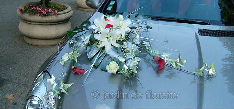 Décoration florale moderne voiture